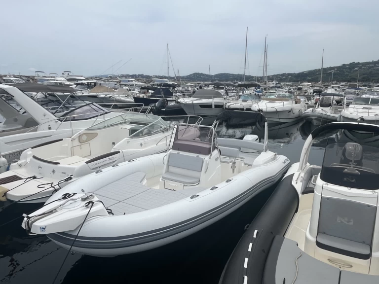 Alquiler de barcos Les Issambres barato de 790 Pro Dynamic