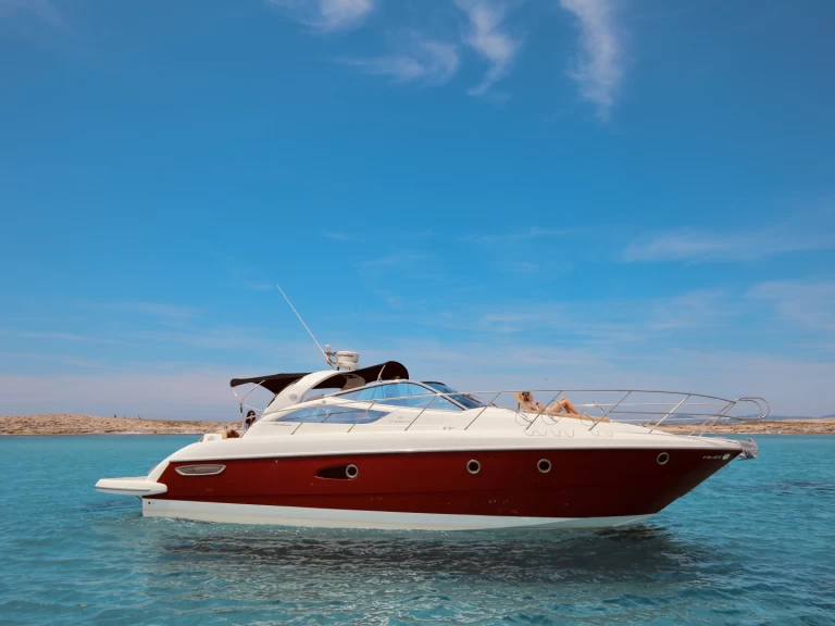 Alquiler Lancha Cranchi con o sin  título de navegación