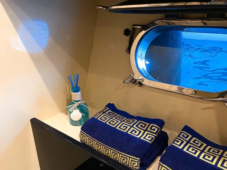 Alquiler Lancha en Sant Antoni de Portmany - Cantieri Di Pisa Sarnico 