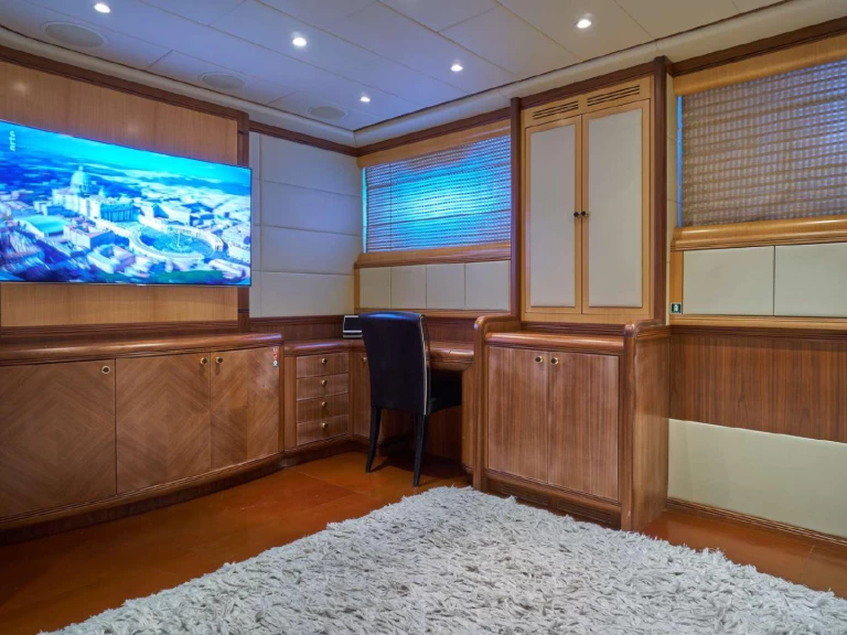 Alquiler de embarcaciones Mangusta overmarine enSant Antoni de Portmany en Samboat