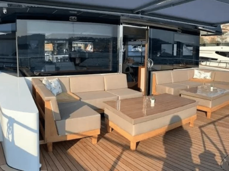 Alquiler Catamarán en Torba - Custom Made Luxury Catamaran