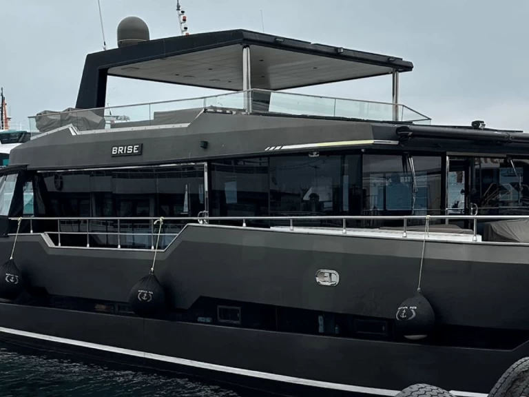 Alquiler de Custom Made Luxury Catamaran en Torba