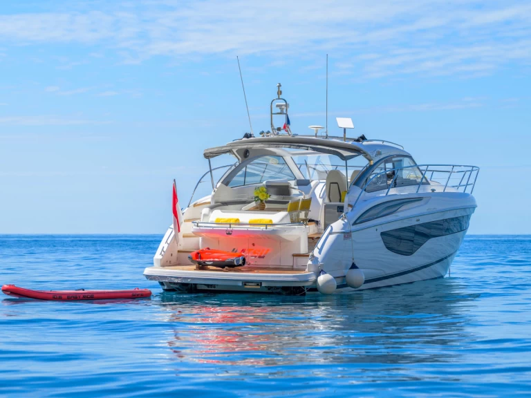 Alquiler de Lancha, con o sin patrón Princess Monaco-Ville