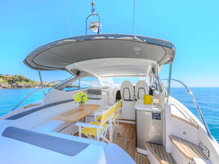 Princess Princess V40 de alquiler a Monaco-Ville