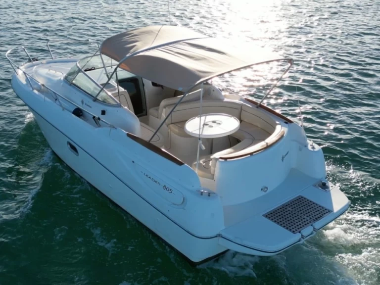 Jeanneau Leader 805 de alquiler a Mandelieu-la-Napoule