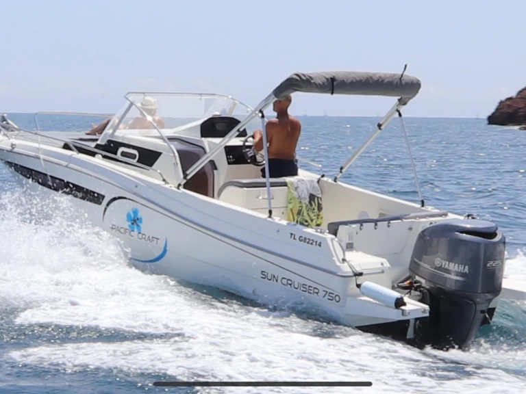 Sea-Life Pacific craft 750 sun cruiser de alquiler a Mandelieu-la-Napoule