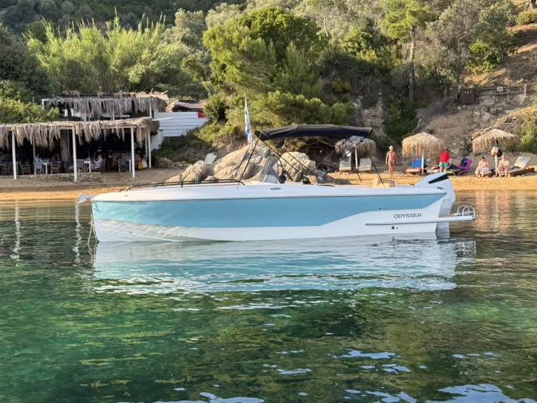 Alquiler Lancha Karel odussea con o sin  título de navegación