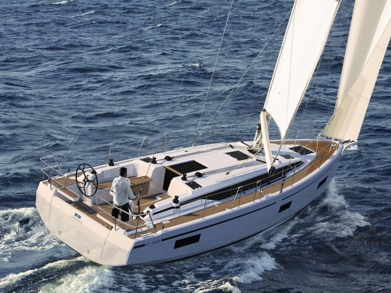 Alquiler de embarcaciones Bavaria Bavaria C38 enFethiye en Samboat