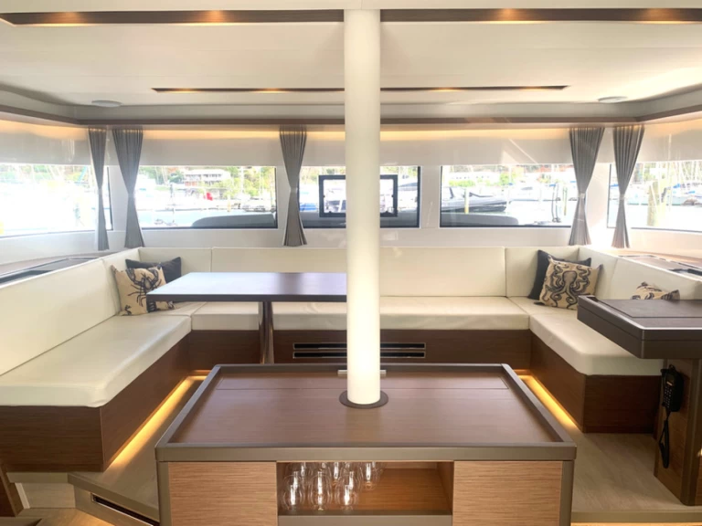 Alquiler de barcos Tortola barato de Lagoon 50