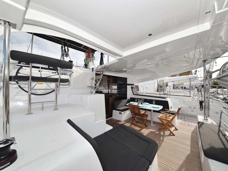 Catamarán para alquilar Trogir al mejor precio