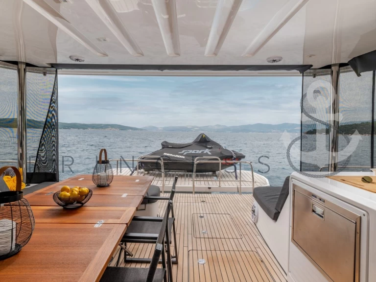 Lagoon Lagoon 55 de alquiler a Kaštela