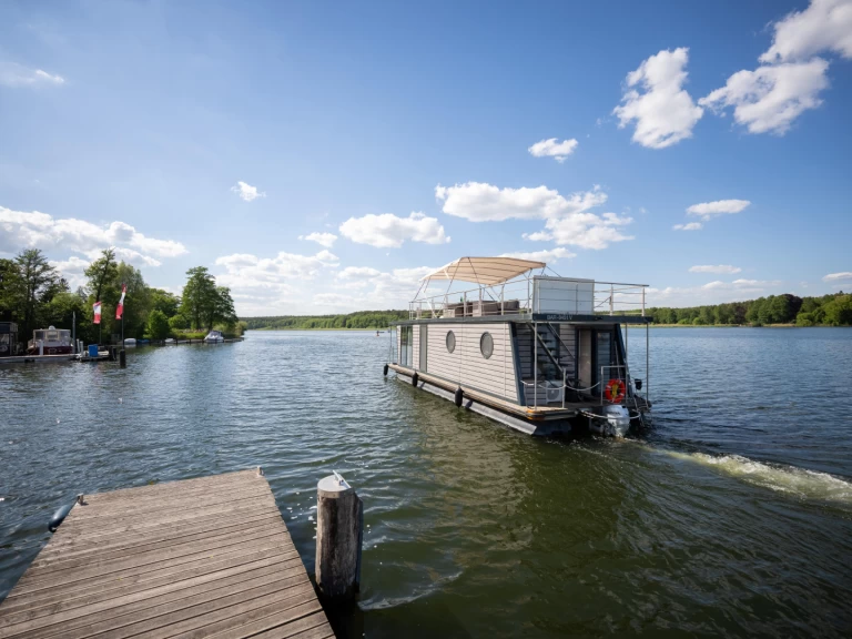 Alquiler de embarcaciones WOMA Woma D13 enFürstenberg/Havel en Samboat