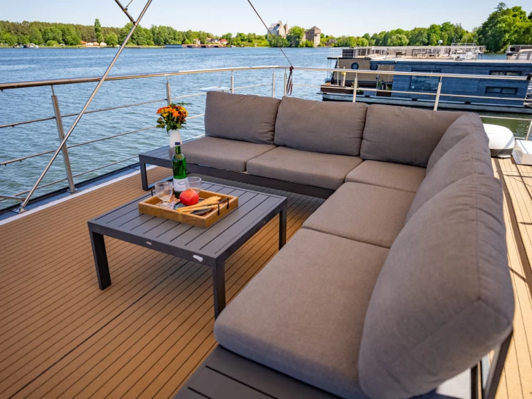 Alquiler de embarcaciones WOMA Woma D13 enFürstenberg/Havel en Samboat