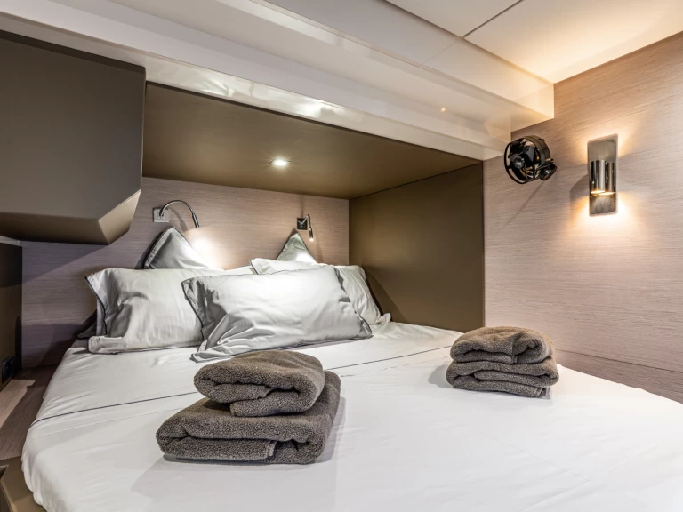 Alquiler de barcos Pórto Chéli barato de Aventura 50