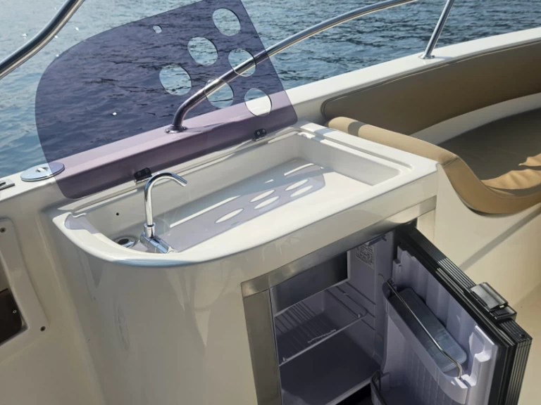 Alquiler Lancha Eolo con o sin  título de navegación