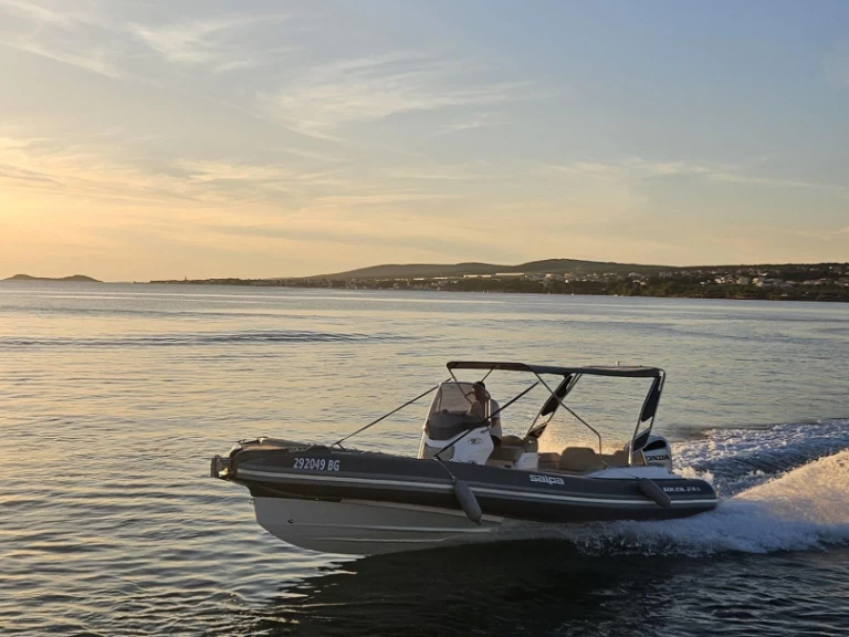 Alquiler de Salpa Salpa Soleil 24.5 en Tkon