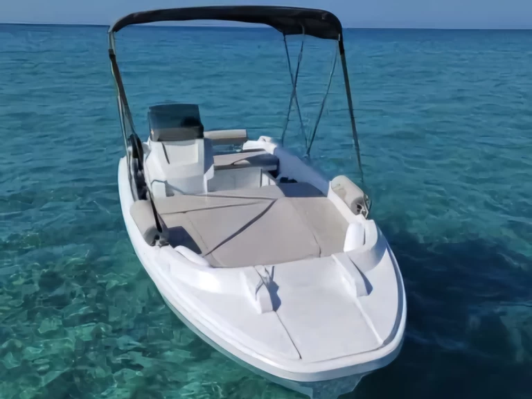 Alquiler Lancha en Galéria - ROTO 450 S FAMILY