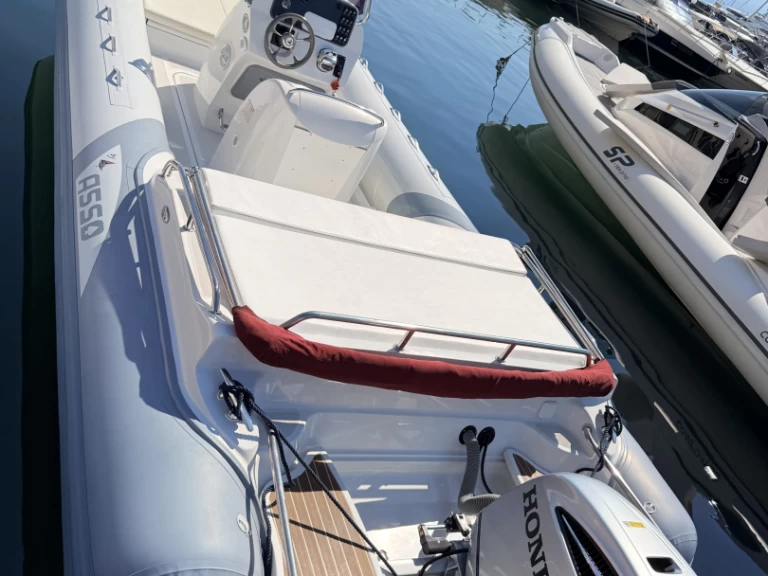 Neumática para alquilar Porto di Mergellina al mejor precio