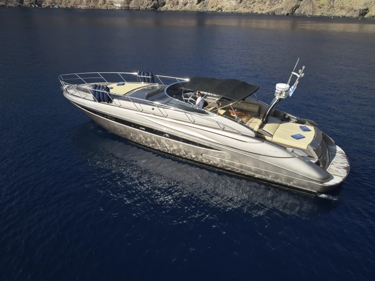 Riva RIVALE 52 de alquiler a Limáni Lavríou