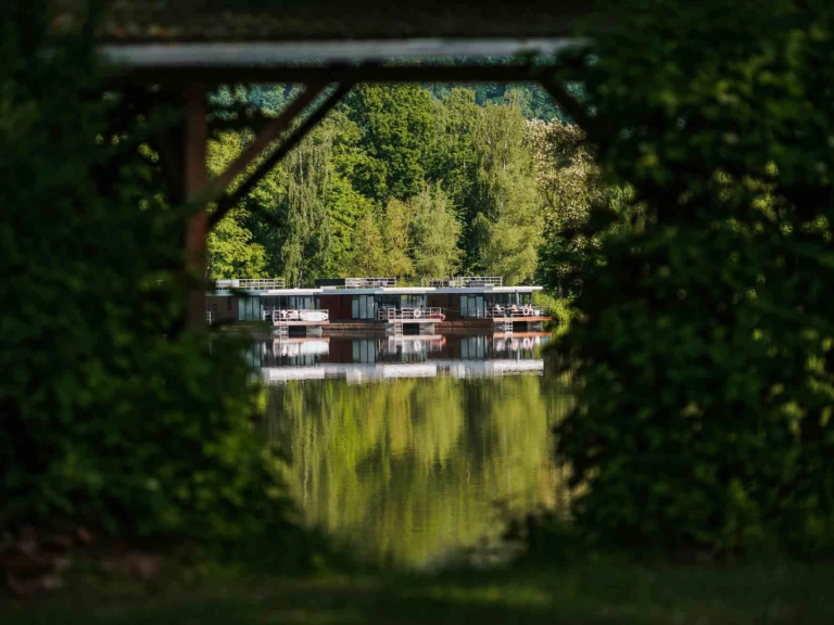 Alquiler Casa flotante FLOATING con o sin  título de navegación