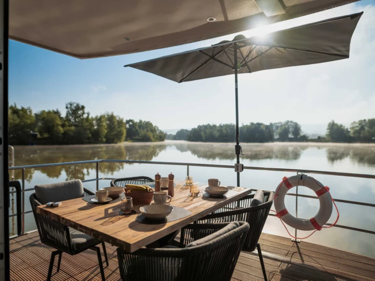 Casa flotante para alquilar Höxter al mejor precio