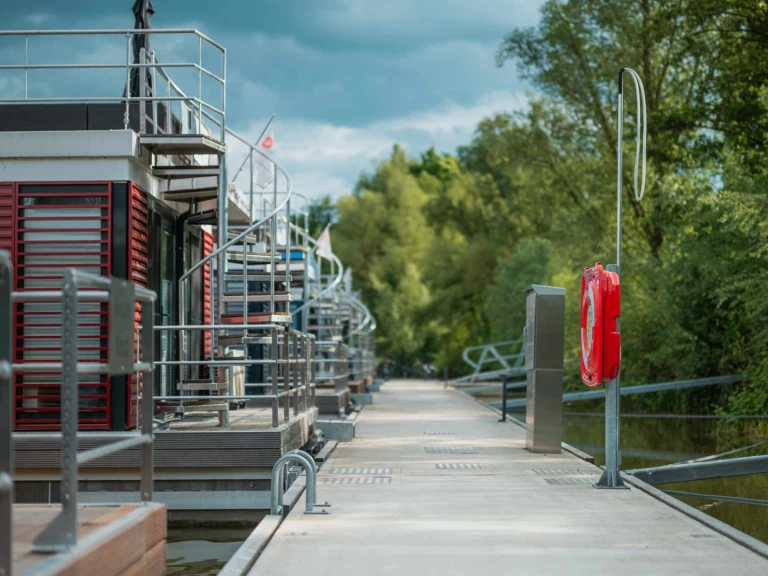 FLOATING 44 de alquiler a Höxter