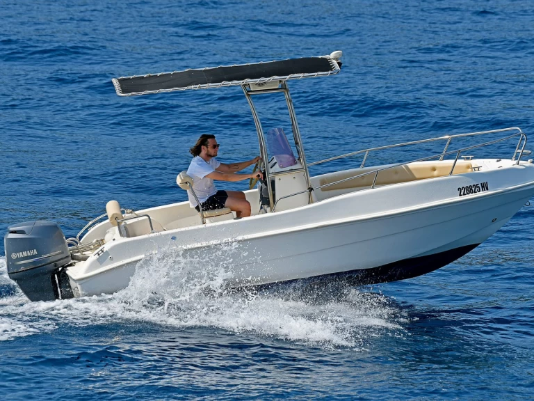 Lancha para alquilar Hvar al mejor precio