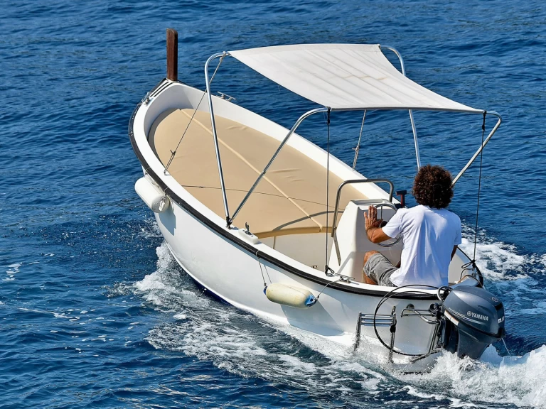 Alquiler Lancha Albona con o sin  título de navegación