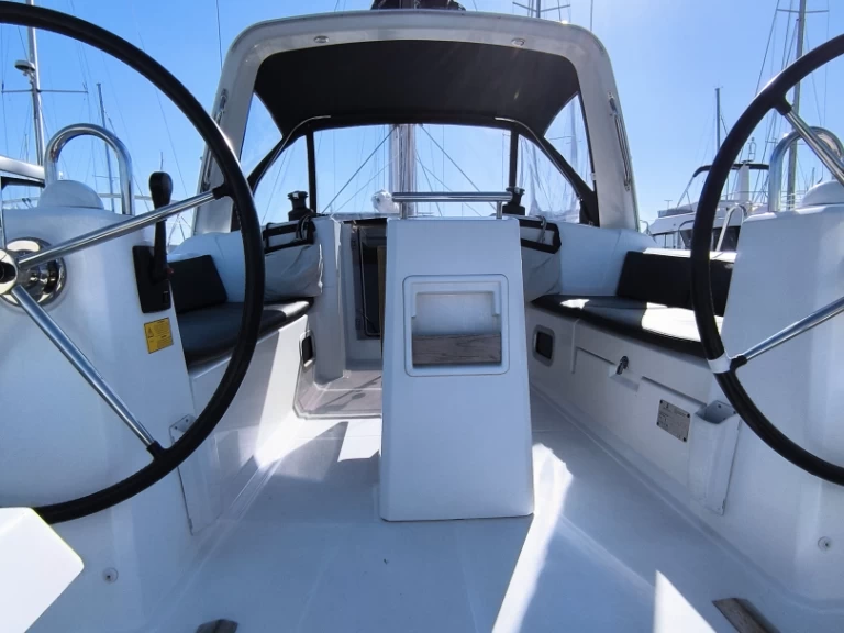 Alquiler de Velero, con o sin patrón Bénéteau Les Sables-d'Olonne