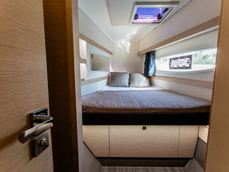 Catamarán para alquilar Furnari al mejor precio