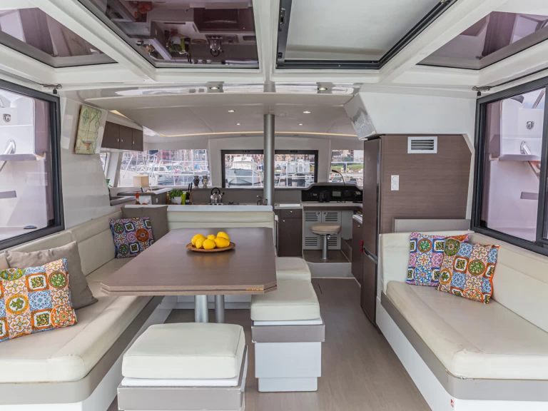 Alquiler de Catamarán, con o sin patrón Bali Palermo