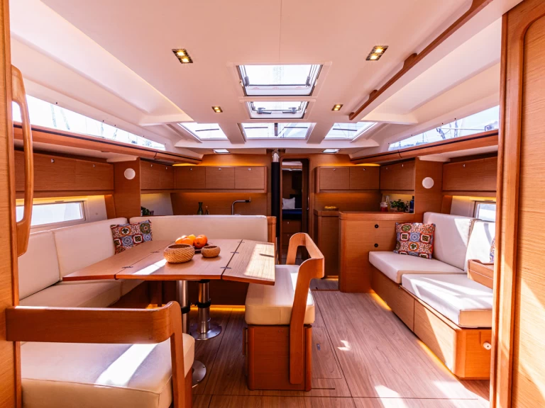 Alquiler de Velero, con o sin patrón Dufour Furnari