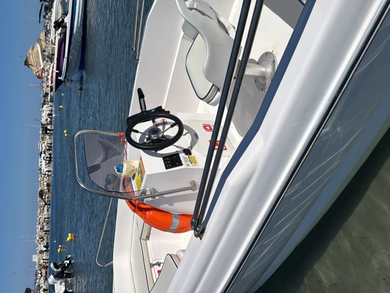 Alquiler de Olympic 450 en Zante