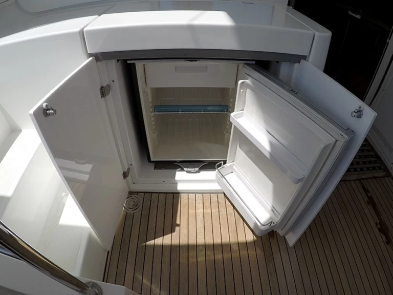 Alquiler de Catamarán, con o sin patrón Lagoon Šibenik