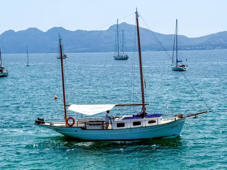Alquiler de Llaut Classico 1960 en Puerto de Pollensa