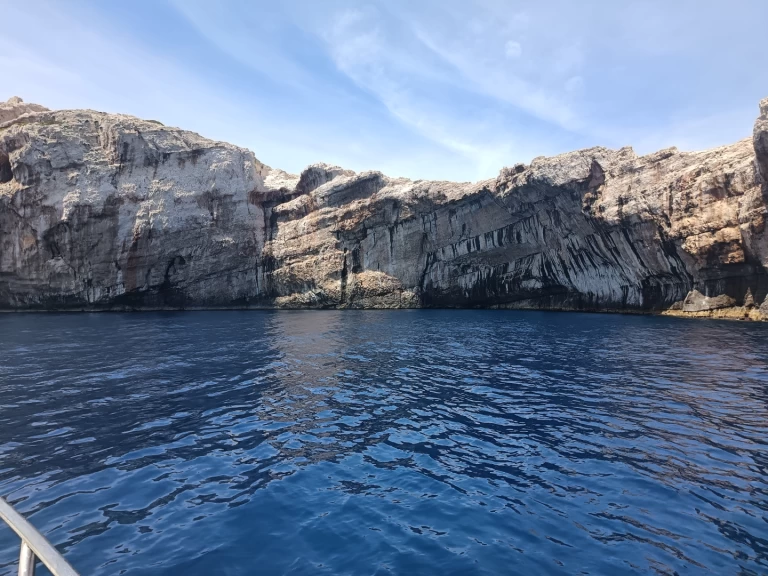 Alquiler de embarcaciones Bénéteau Antares 760 enŠibenik en Samboat