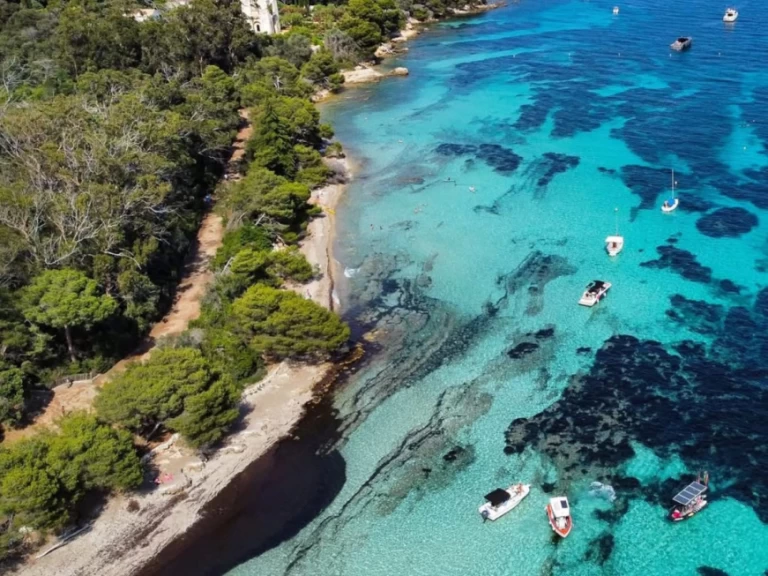 Alquiler de barcos Mandelieu-la-Napoule barato de BlueWater 170