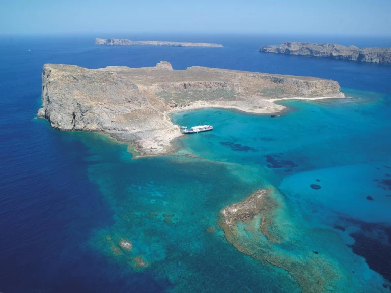 Alquiler de embarcaciones Galaxy  Alkyon 6M enKissamos en Samboat