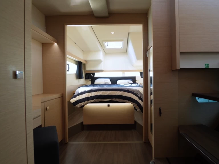 Alquiler de embarcaciones Fountaine Pajot Lucia 40 enLe Marin en Samboat