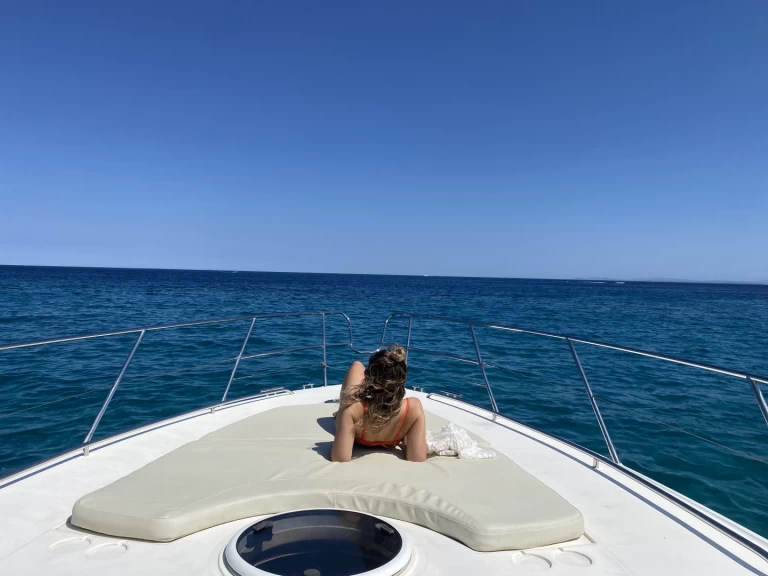 Alquiler de Princess Princess V50 en Porto-Vecchio