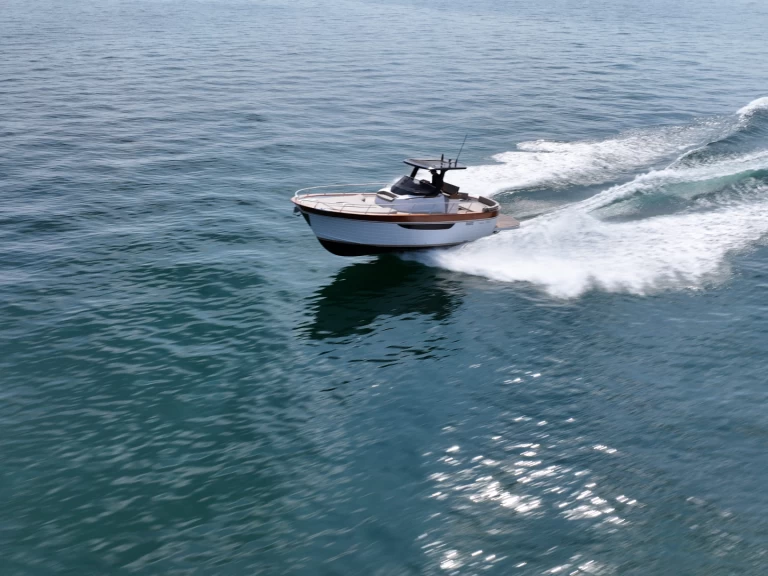 Alquiler de Mimi 9.5 wa en Peschiera del Garda