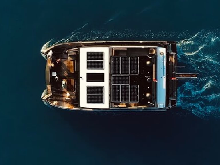 Alquiler Catamarán Custom Made con o sin  título de navegación