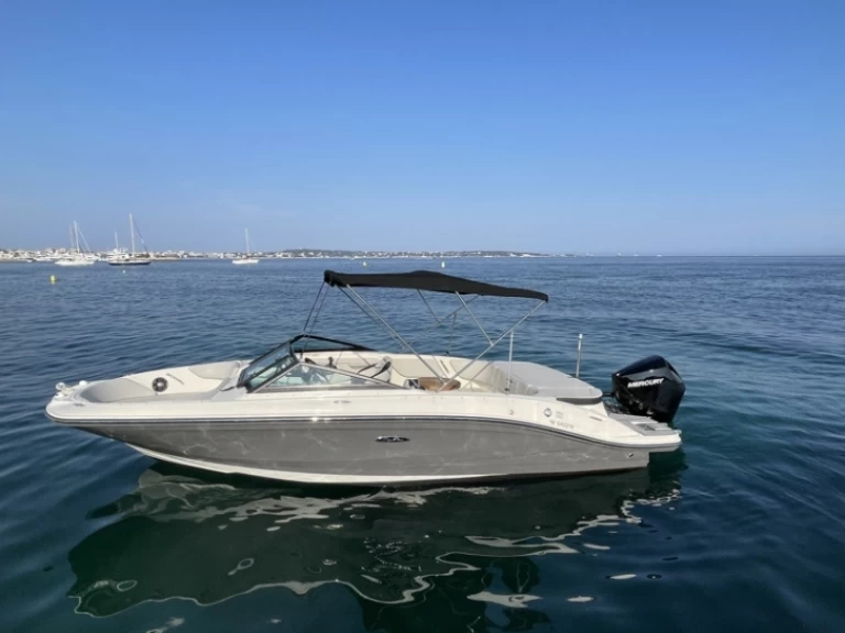 Alquiler de embarcaciones Sea Ray SPX 210 enCannes en Samboat