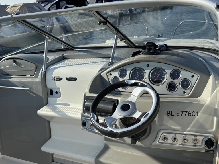 Alquiler Lancha Bayliner con o sin  título de navegación