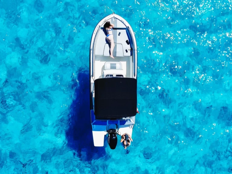 Lancha para alquilar Ciutadella al mejor precio