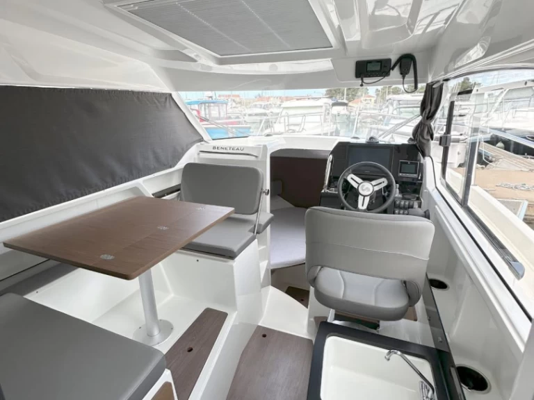 Alquiler Lancha en Borik Marina - Bénéteau Antares 8 OB