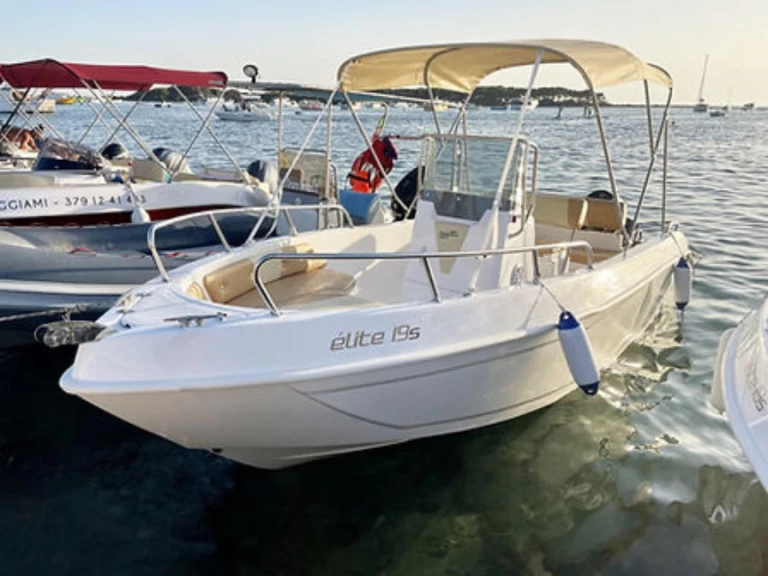 Alquiler de barcos Capri barato de 21