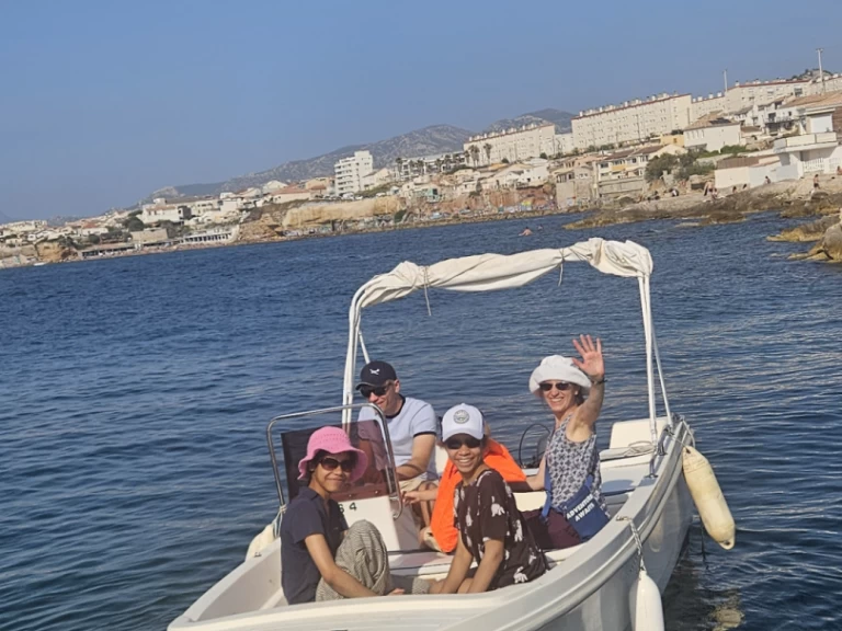 Alquiler de embarcaciones Selva-Marine T4.8 enMarsella en Samboat