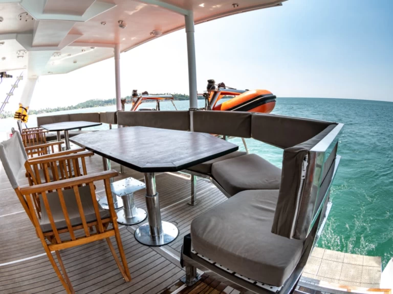 Alquiler de Catamarán, con o sin patrón Ceycat'53 Trincomalee