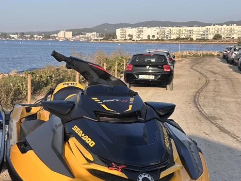 Alquiler de Sea-Doo RXT X 300 en Marina Ibiza